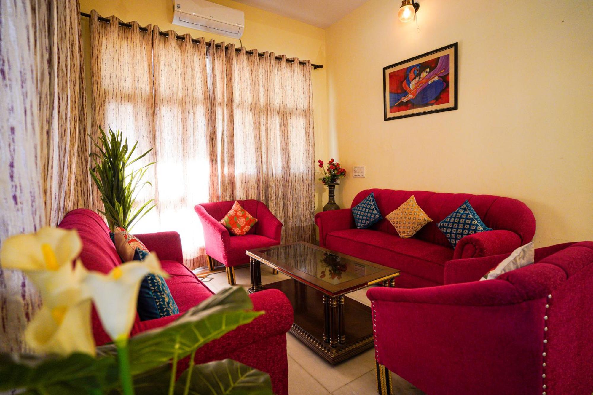 רישיקש Hotel Neeraj Bhawan- Triveni Ghat מראה חיצוני תמונה