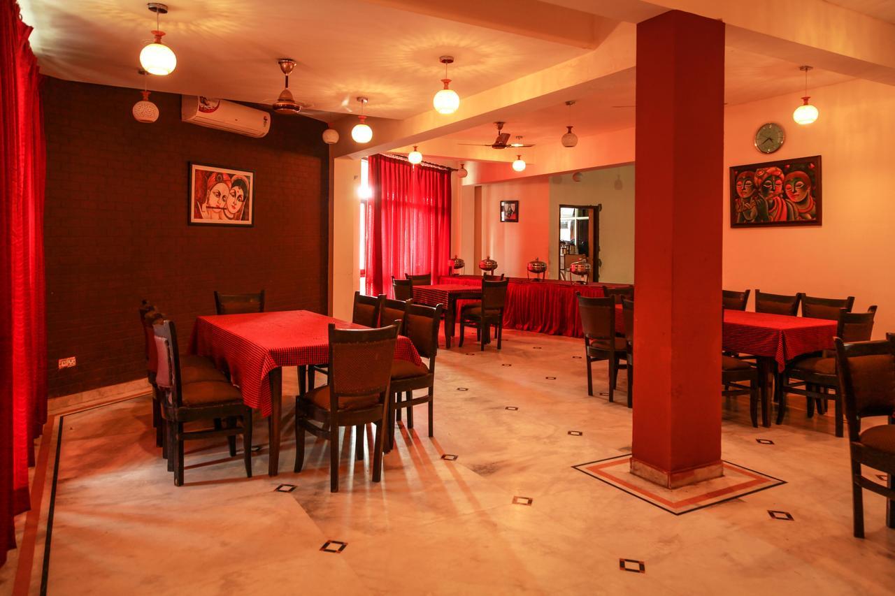 רישיקש Hotel Neeraj Bhawan- Triveni Ghat מראה חיצוני תמונה